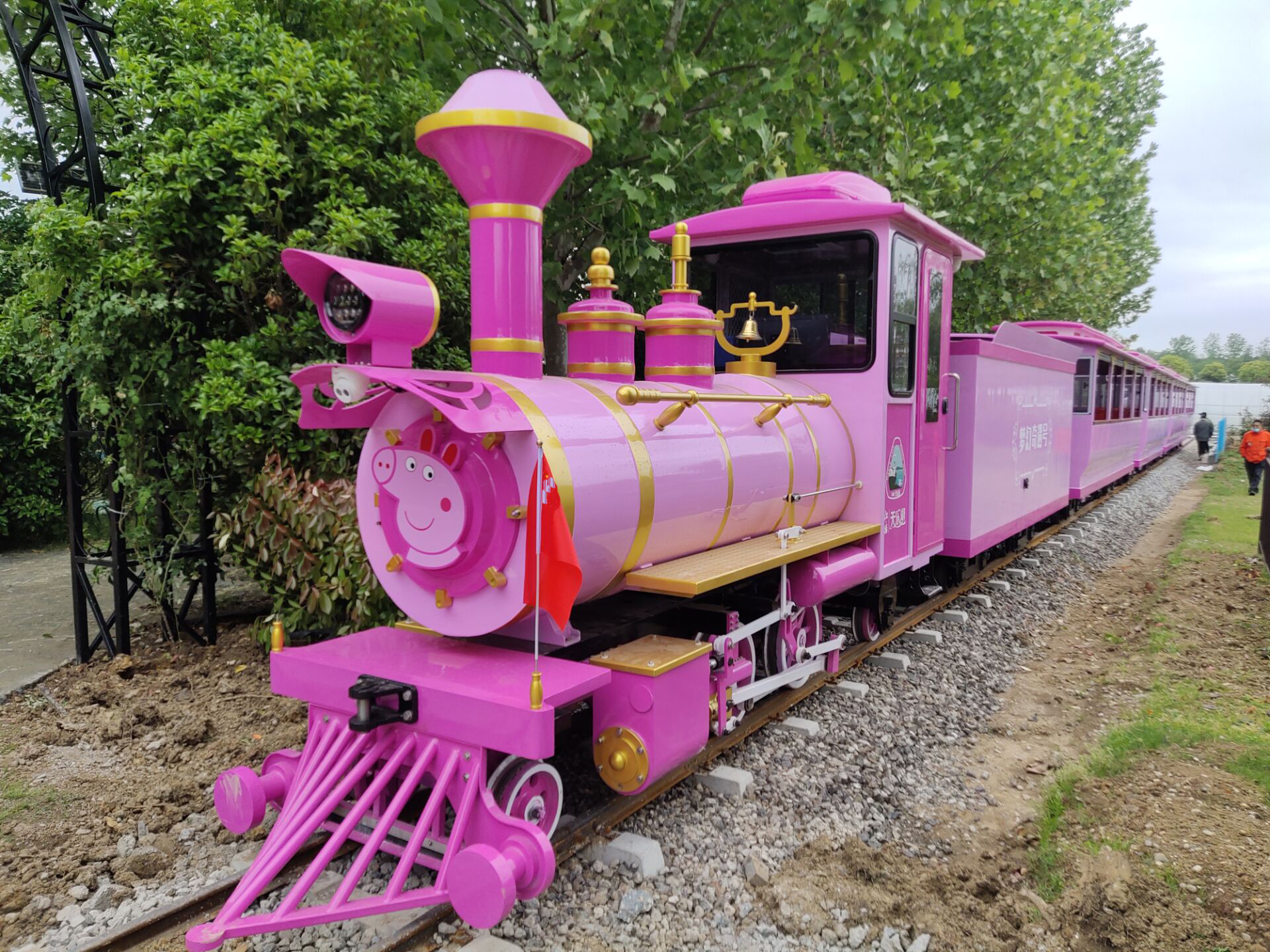 春暖花開(kāi)坐上小火車(chē)打卡江揚(yáng)天樂(lè)湖！